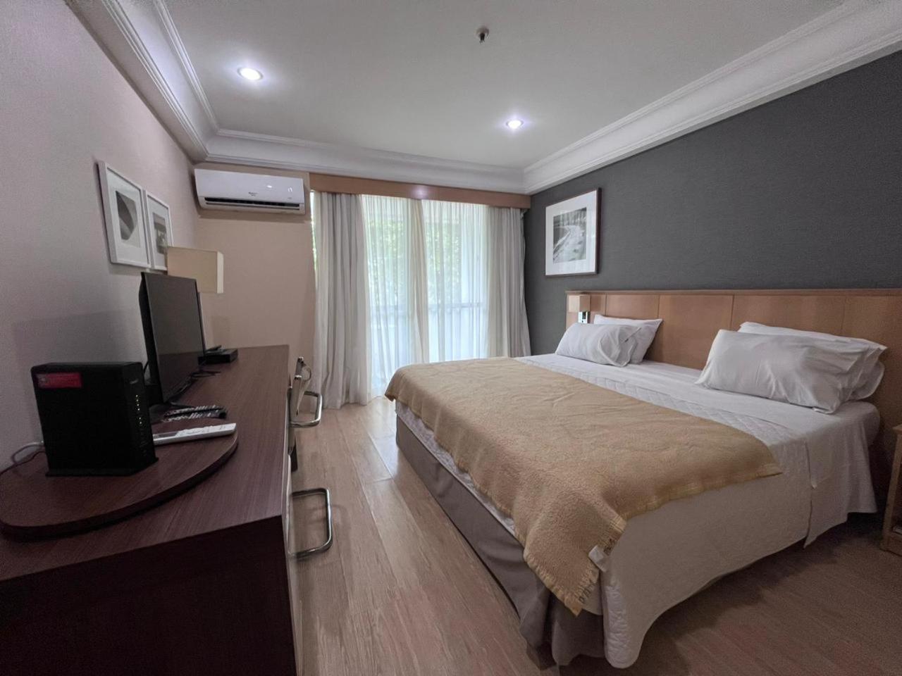 Lobie Barra Da Tijuca Mediterraneo Apartamento *